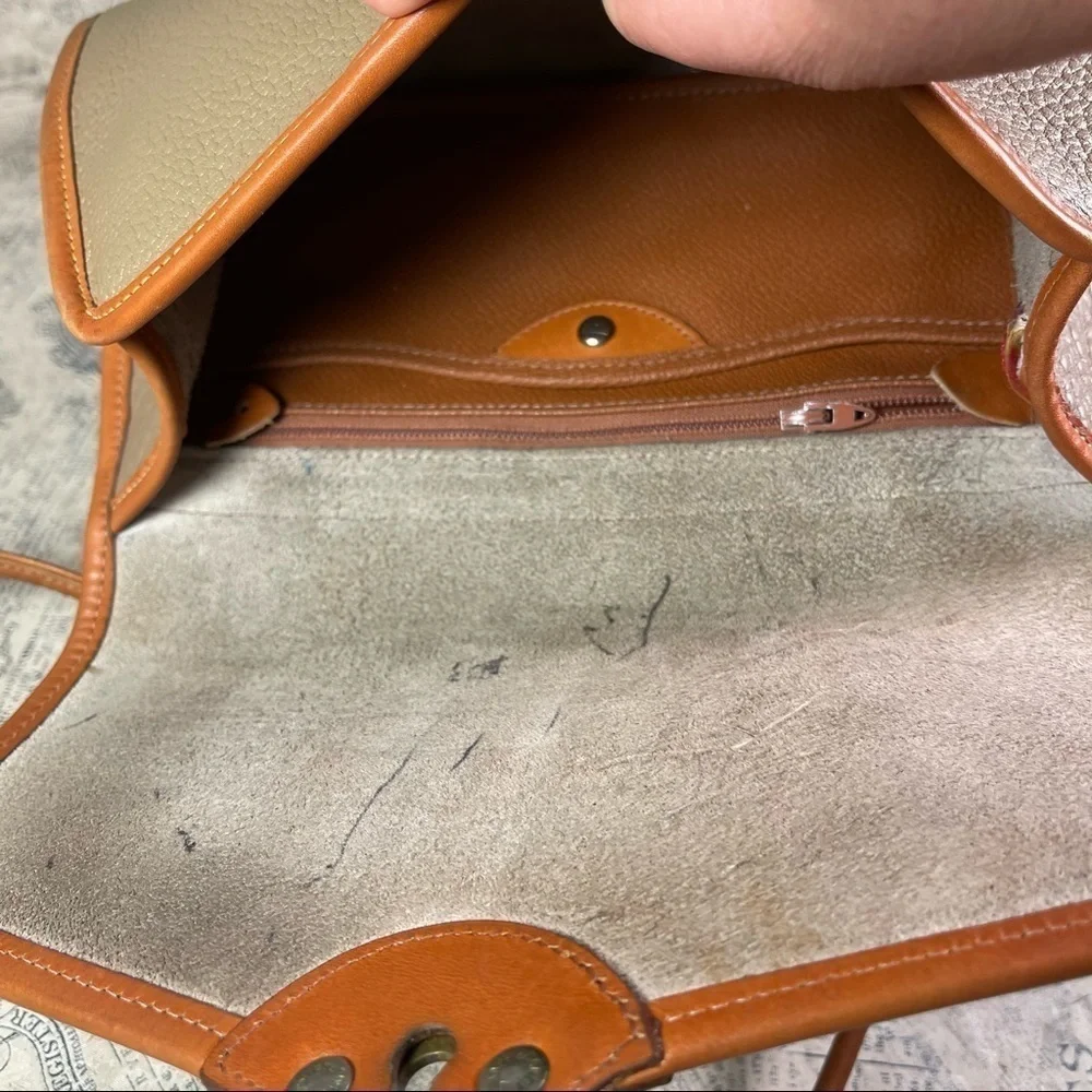 Vintage Dooney & Bourke All Weather Leather Cavalry Pochette R77